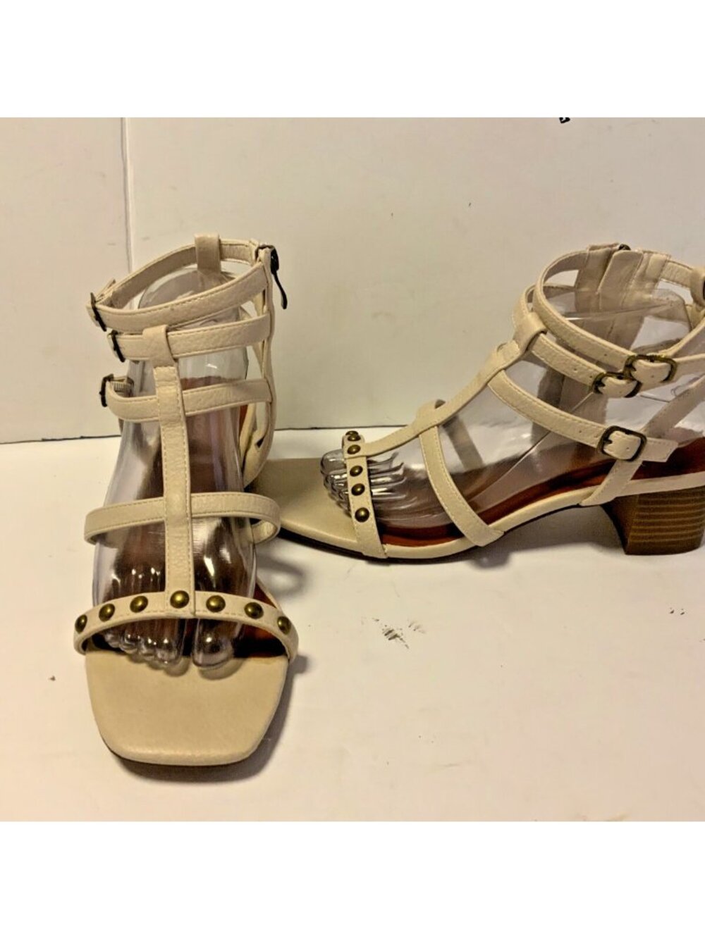 Maurices strappy gladiator chunky heel sandal beige faux leather 8
